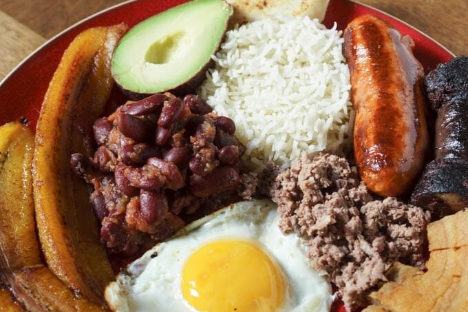 colombian bandeja paisa uai