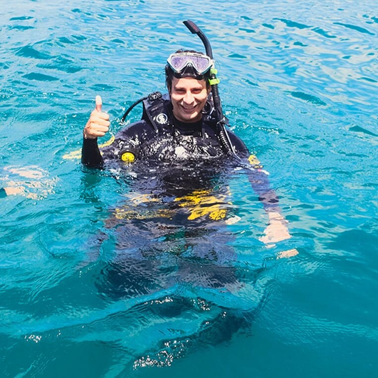 discovery diving taganga surface