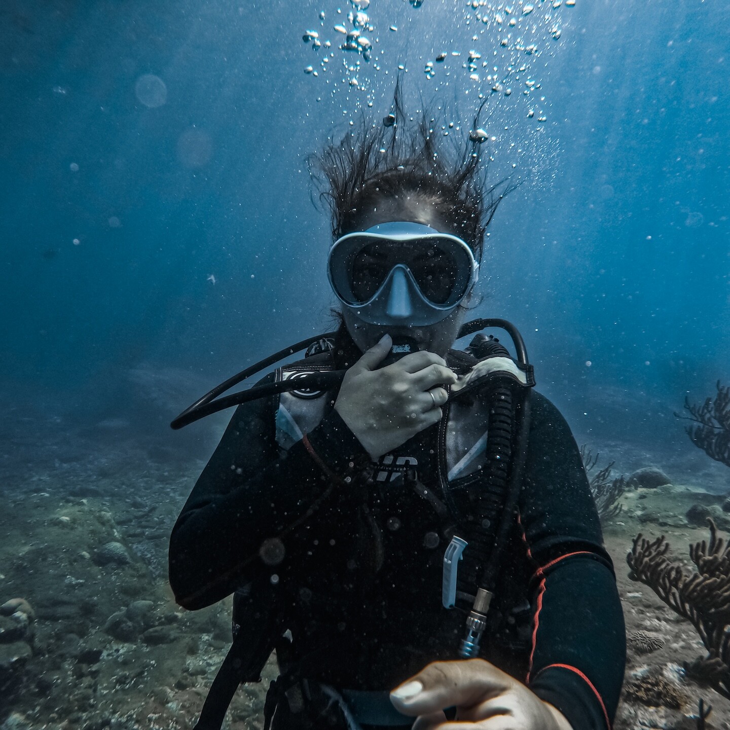 breath meditation underwater diving in santa marta uai
